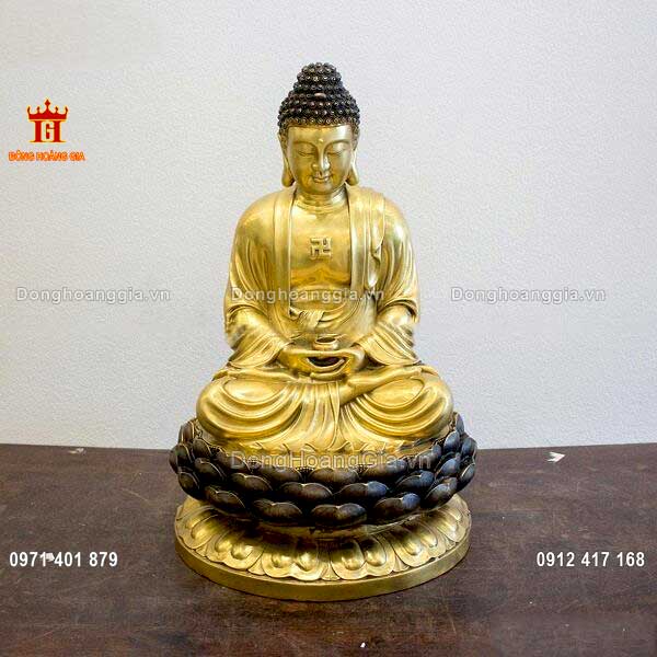 Tượng Phật Adida bằng đồng vàng là dòng sản phẩm được nhiều khách hàng của Hoàng Gia yêu thích